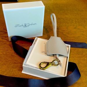 Mark and Graham full-grain leather snap closure